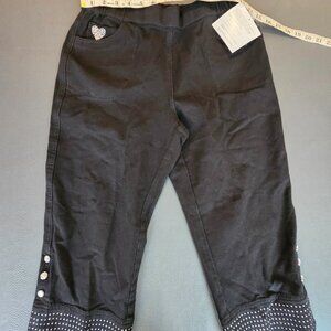 Quaker Factory Black Stretch Capris